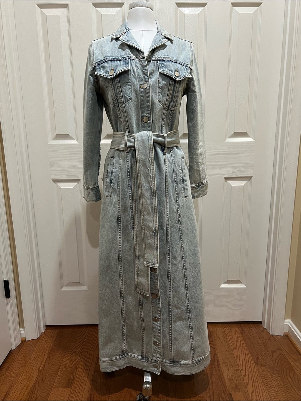 ALICE + OLIVIA Daren denim jacket